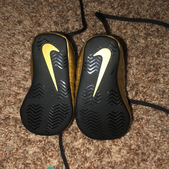 Nike Foamsite’s Gold - Picture 3 of 5